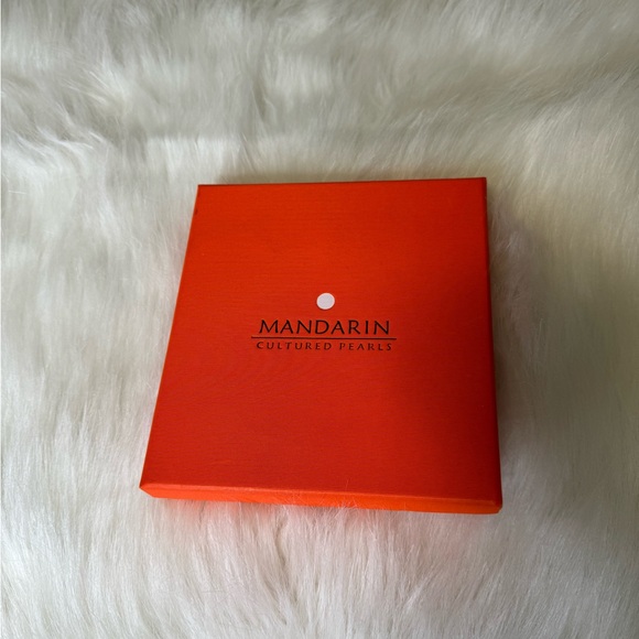 Vintage Mandarin Fresh Water Cultured Pearls Necklace and Earrings - Picture 8 of 16